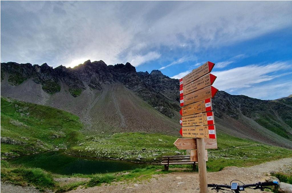 Hotel Cielo Blu Passo del Tonale Ngoại thất bức ảnh