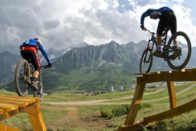 Hotel Cielo Blu Passo del Tonale Ngoại thất bức ảnh