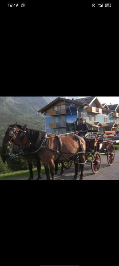 Hotel Cielo Blu Passo del Tonale Ngoại thất bức ảnh