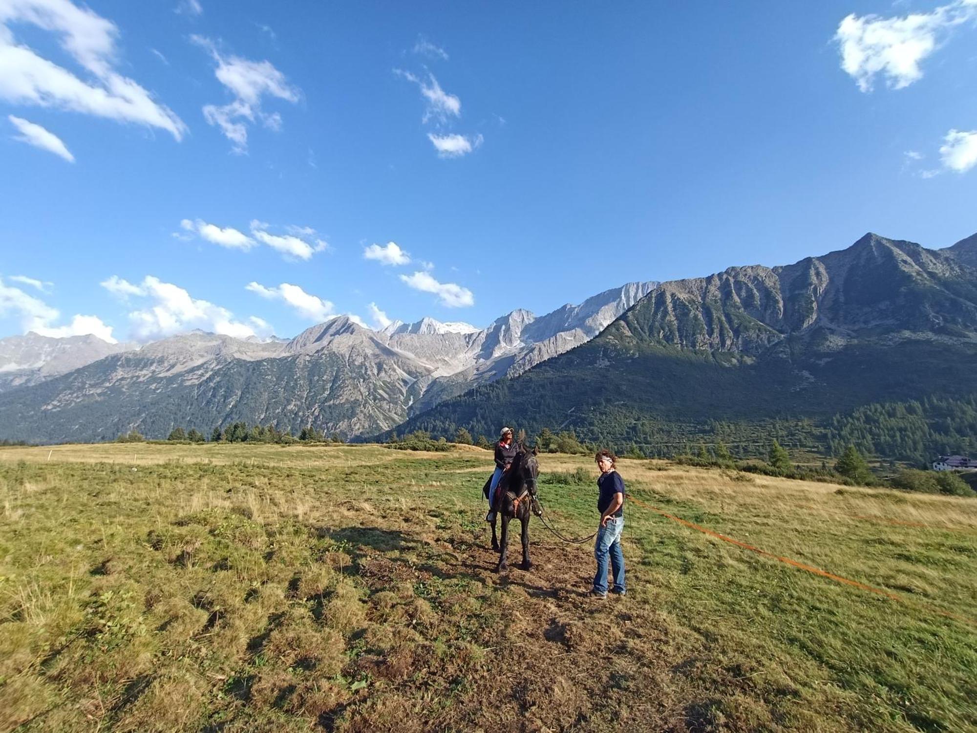Hotel Cielo Blu Passo del Tonale Ngoại thất bức ảnh